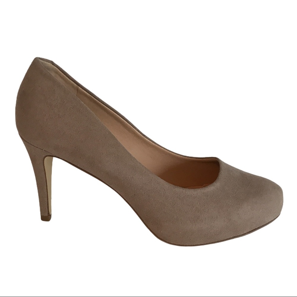 Madden Girl Tan Jelsey Pumps size 7 Round toe